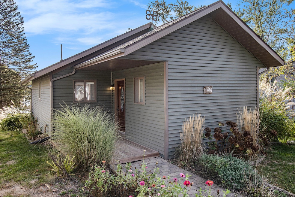 Under Contract $250,000