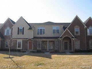 1580 W Lakeview Ln unit 84, Canton, MI 48187 - photo 1