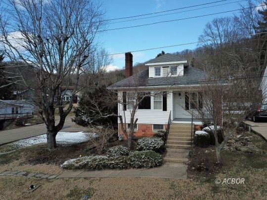 28 Dalton Ave