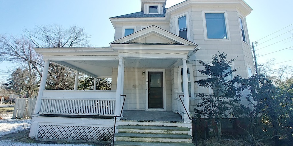 103 Essex St, Indian Orchard, MA 01151 - photo 1