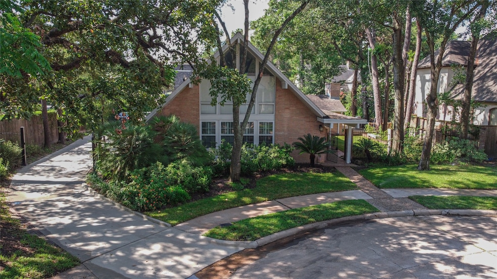 12303 Mossycup Dr, Houston, TX 77024 - photo 1