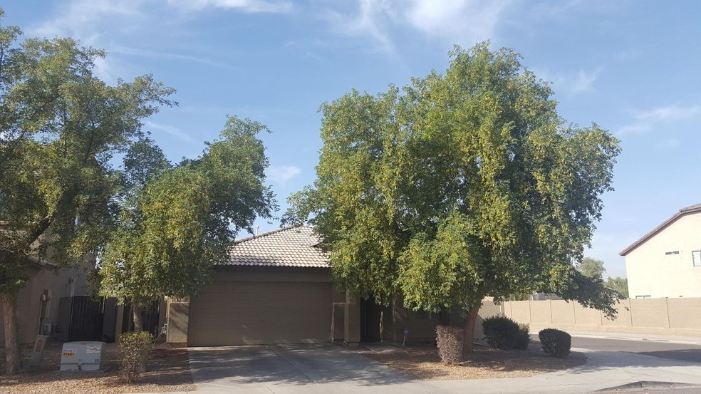 GREAT CORNER LOT