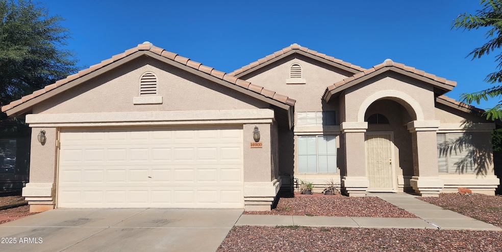 14900 W Honeysuckle Ln, Surprise, AZ 85374 - photo 1