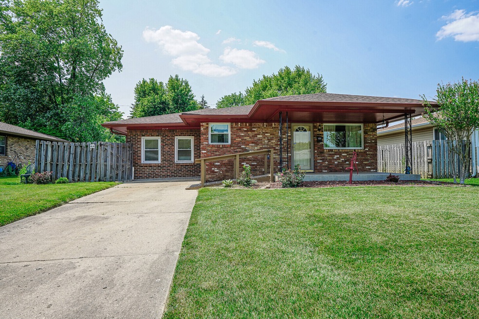 414 Beechwood Dr, Beech Grove, IN 46107 - photo 1