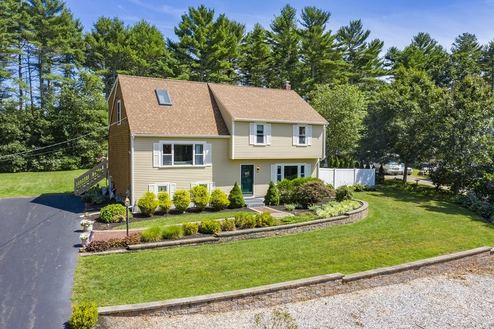 39 Weston St, Carver, MA 02330 - photo 1