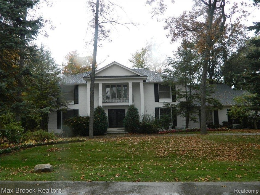 3220 Bloomfield Shore