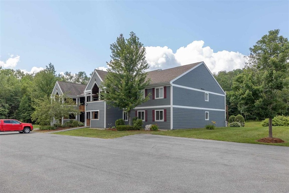26 White Oak Ln unit 3, Lincoln, NH 03251 - photo 1