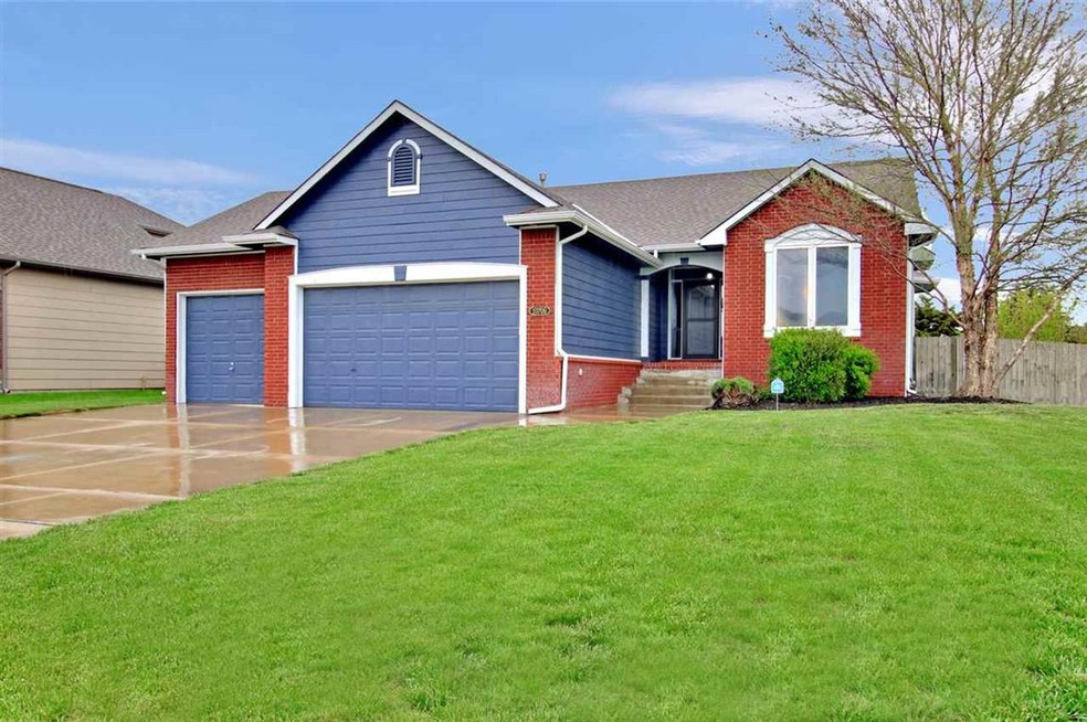 10706 W Havenhurst St, Maize, KS 67101 - photo 1