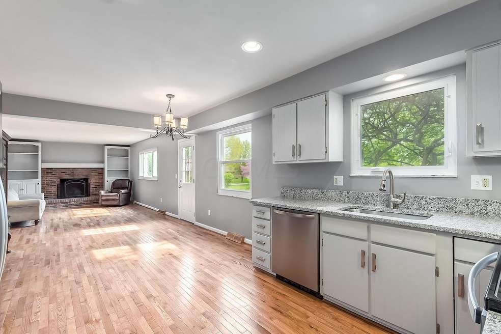 4854 McBane St, Columbus, OH 43220 - photo 1