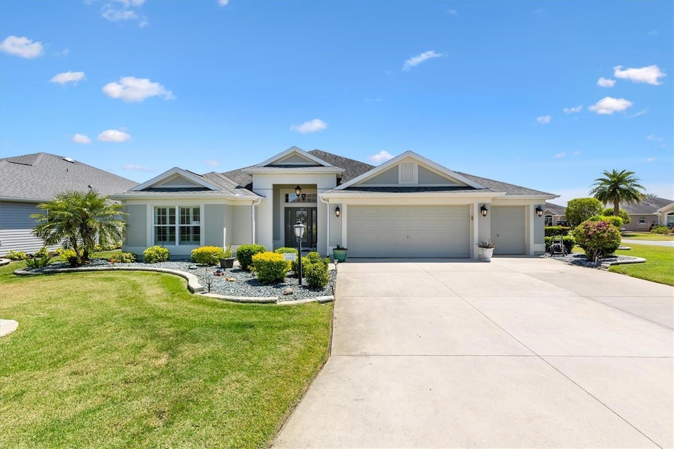 EXPANDED DRIVEWAY!