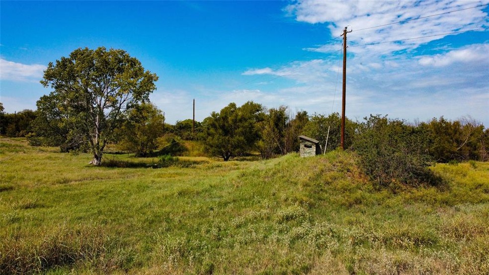 782 County Road 4757, Boyd, TX 76023 - photo 1