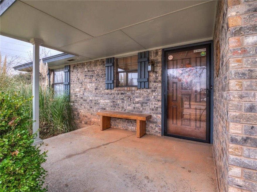 2029 Leafcrest Dr, Moore, OK 73160 - photo 1