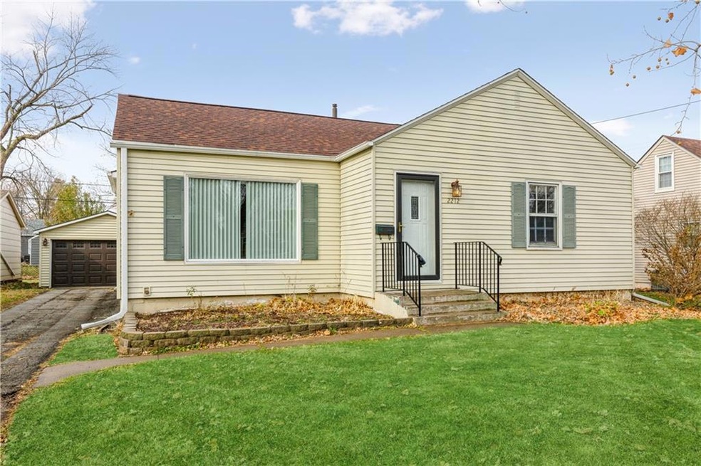 2212 55th St, Des Moines, IA 50310 - photo 1