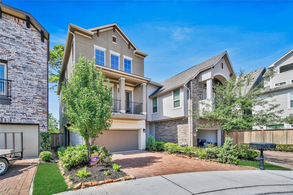 925 W 35th St, Houston, TX 77018 - photo 1