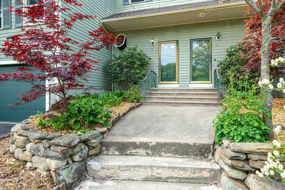 3A Julie Ln unit 3A, Hudson, NH 03051 - photo 1