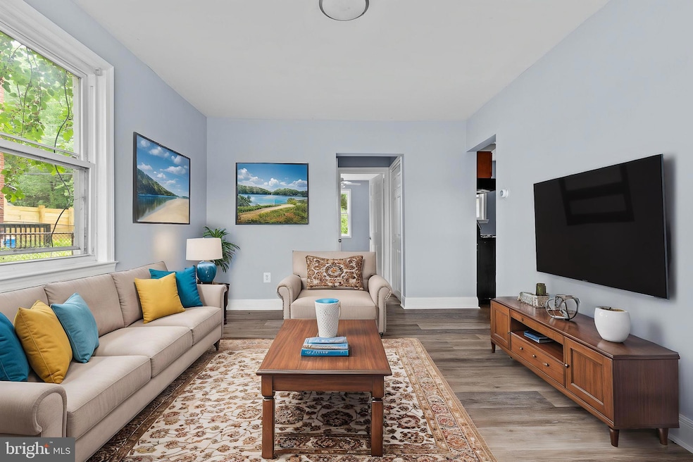 821 E Jeffrey St, Brooklyn, MD 21225 - photo 1