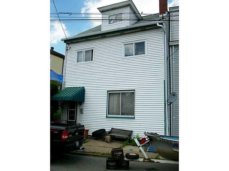 Exterior Front. Great home for the Investor!   Hom