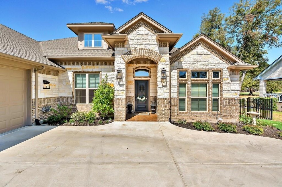 14010 Sandy Oaks Dr, Whitney, TX 76692 - photo 1