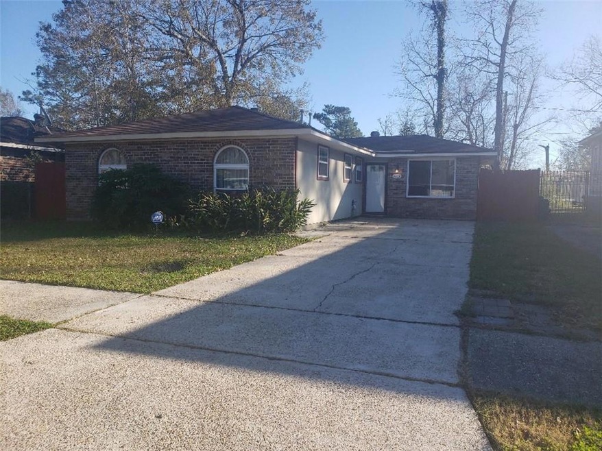 2713 Russell Dr, Marrero, LA 70072 - photo 1