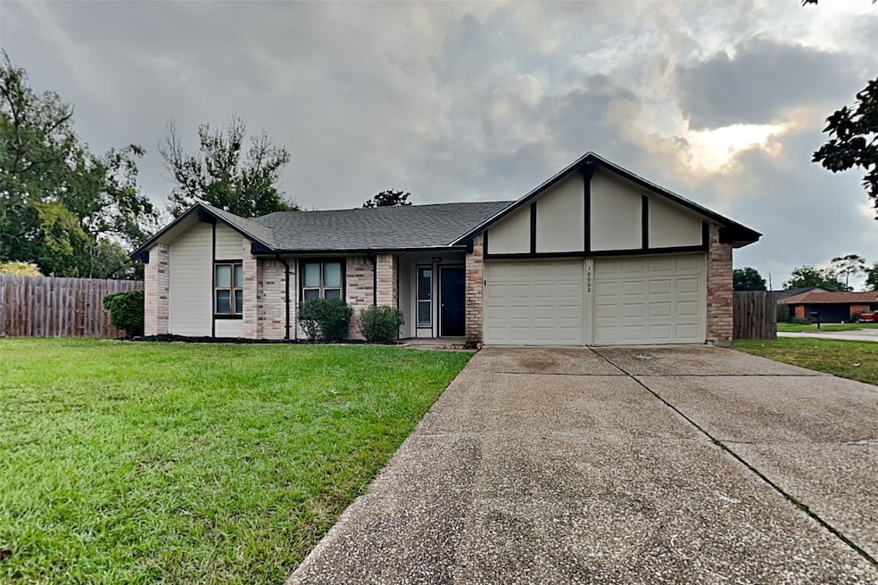 19902 Pinefield Ct, Humble, TX 77338 - photo 1