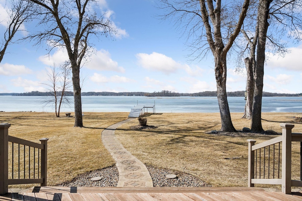 Sold $1,095,000 • Co-Listing Agent