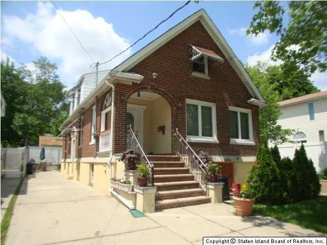 127 Jefferson St, Staten Island, NY 10304 - photo 1