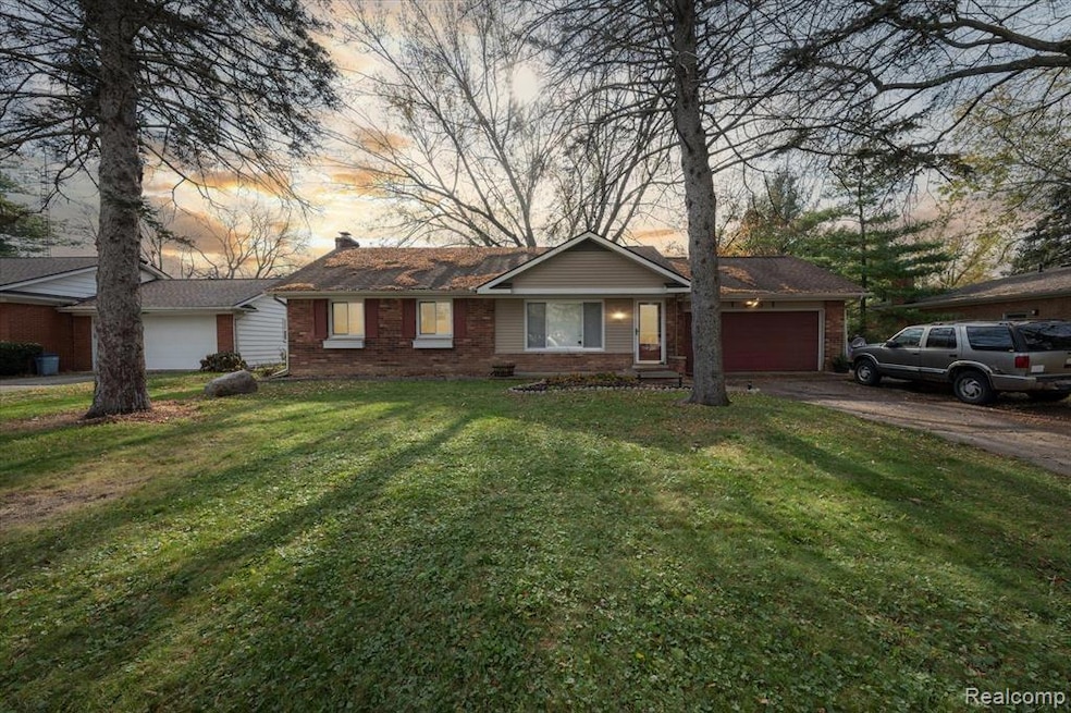 1451 W Judd RdProperty Girl