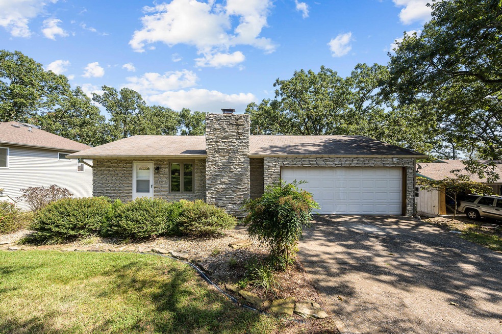 137 Lakeshore Dr, Kimberling City, MO 65686 - photo 1