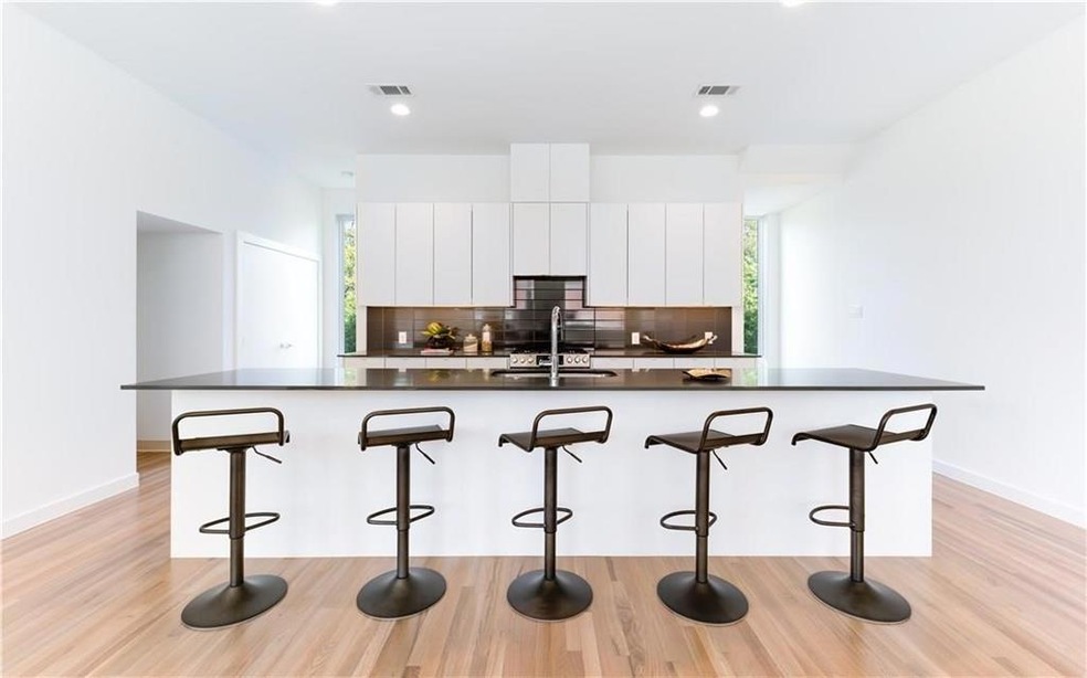 1624 Zoe Place, Dallas, TX 75206 - photo 1