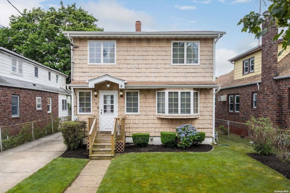 Sold $589,999 • Co-Listing Agent