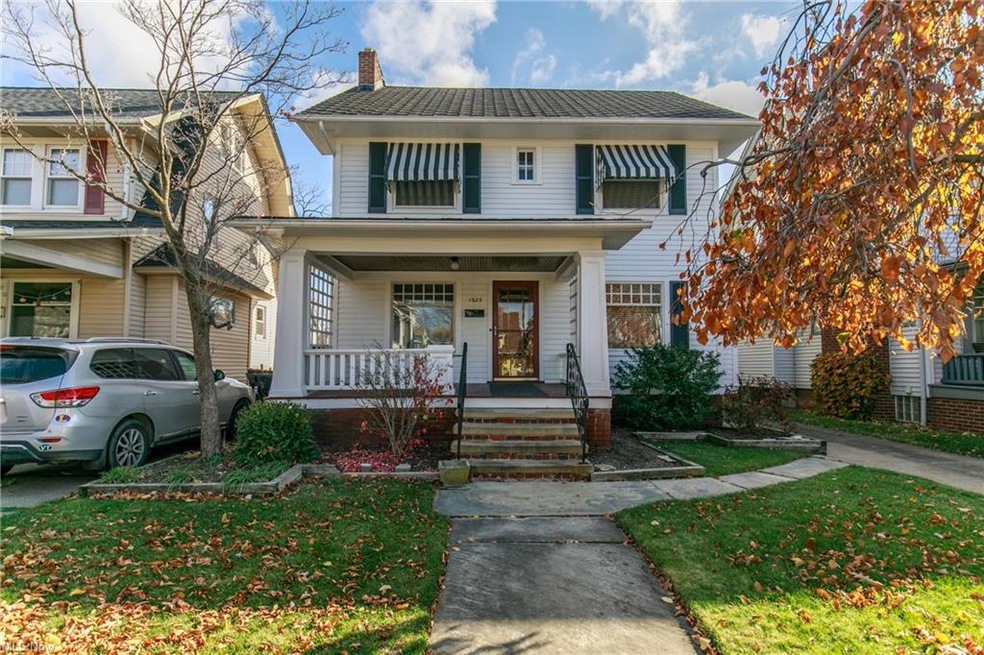 Welcome to 1623 Woodward. Located on one of the mo