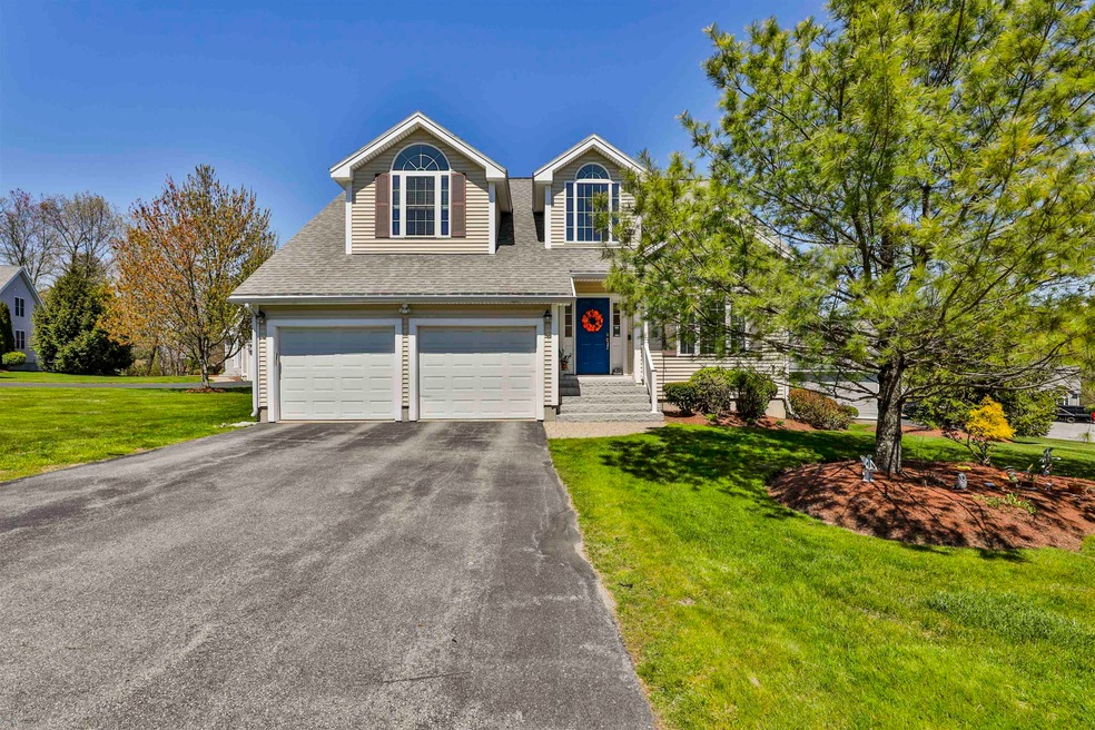 8 Prestwick Trail unit U11, Nashua, NH 03062 - photo 1