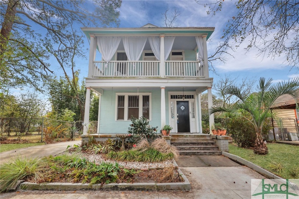 Front view of this Grand Victorian