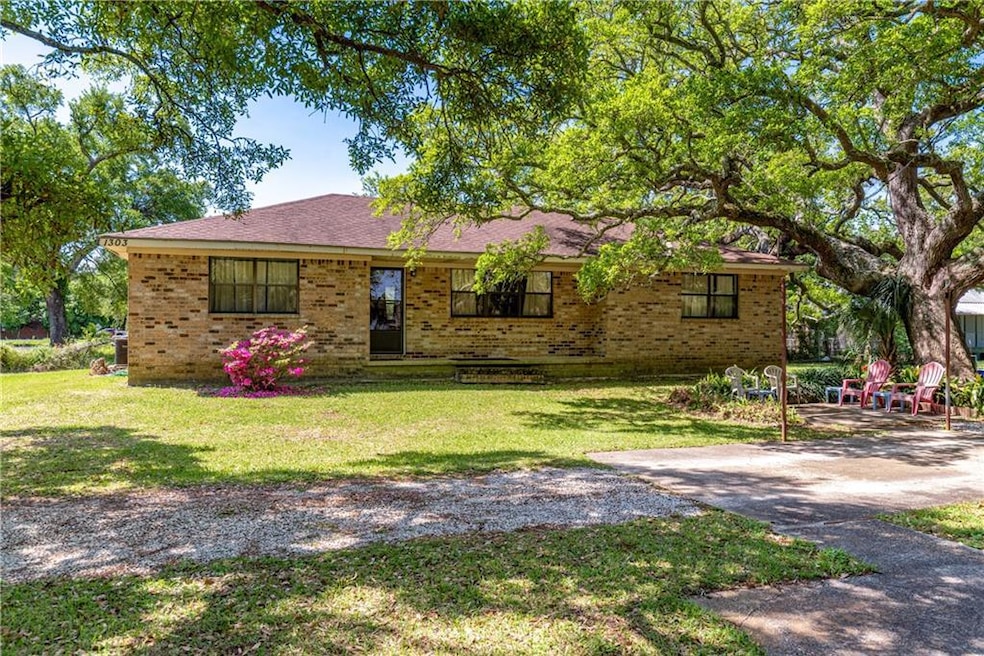 Sold $350,000 • Co-Listing Agent