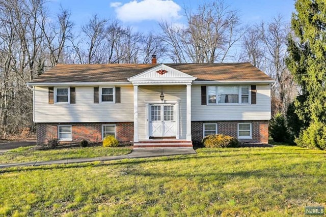 118 Whippany Rd, Hanover, NJ 07981 - photo 1