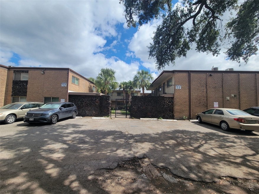 1530 Heights Blvd unit 15, Houston, TX 77008 - photo 1