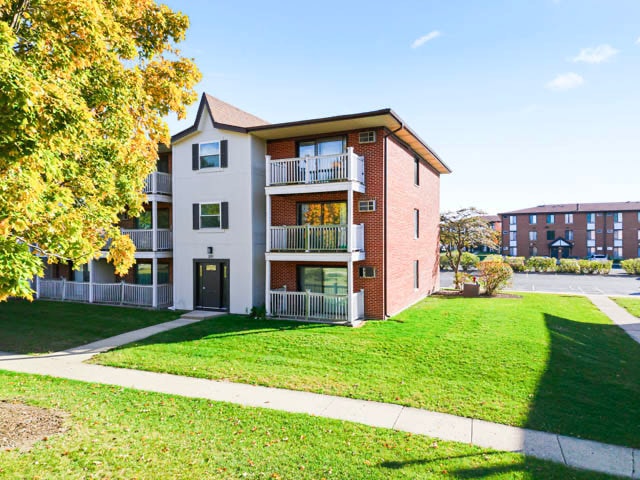 Pending $185,000 • Co-Listing Agent