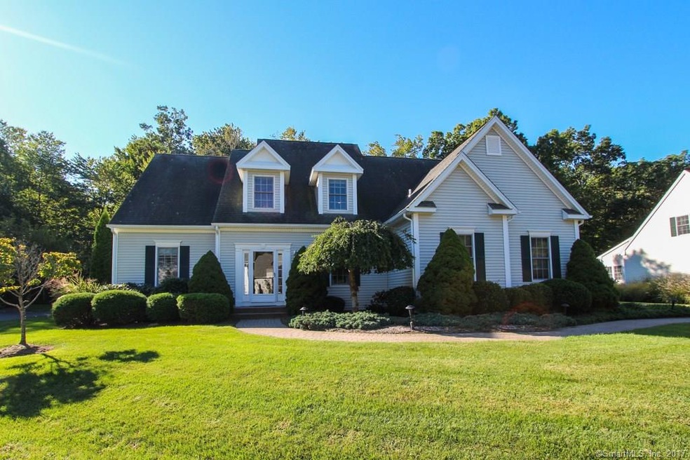 3 Eagles Glen, Avon, CT 06001 - photo 1