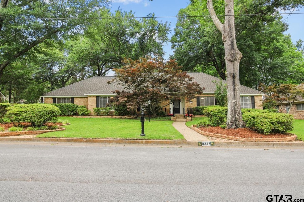 8237 8237 Columbia Dr, Tyler, TX 75703 - photo 1