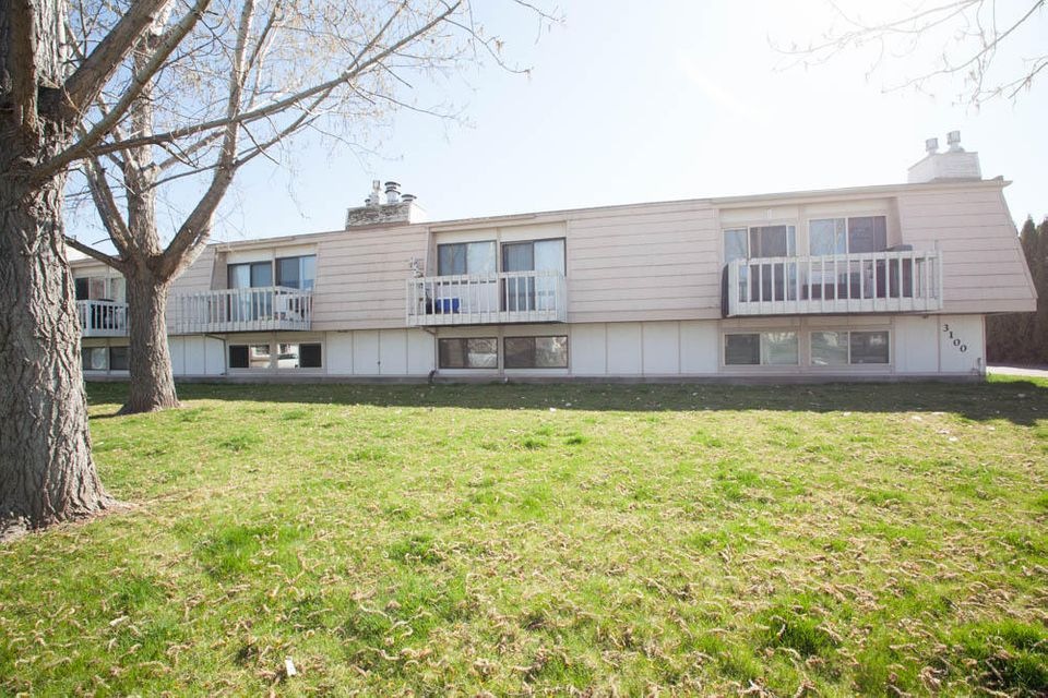 Washburn Condo-1-2