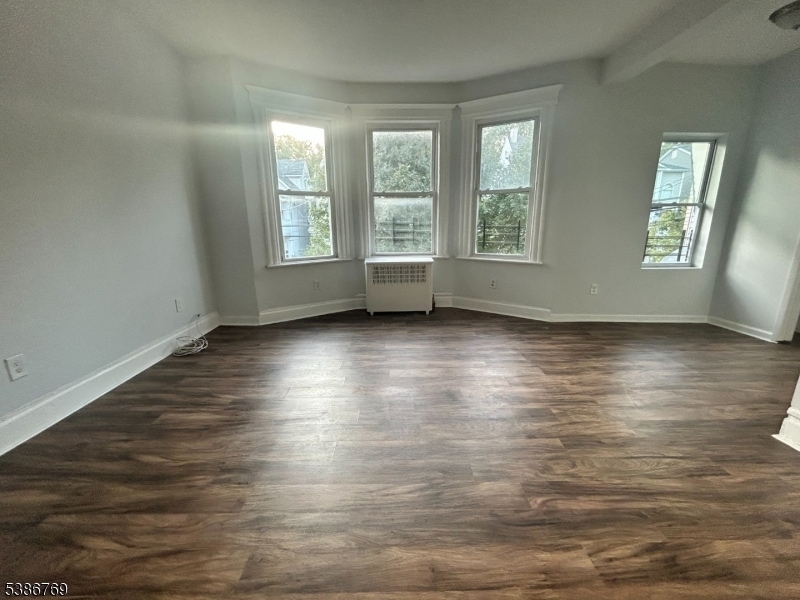 182 Seymour Ave unit 2, Newark, NJ 07108 - photo 1