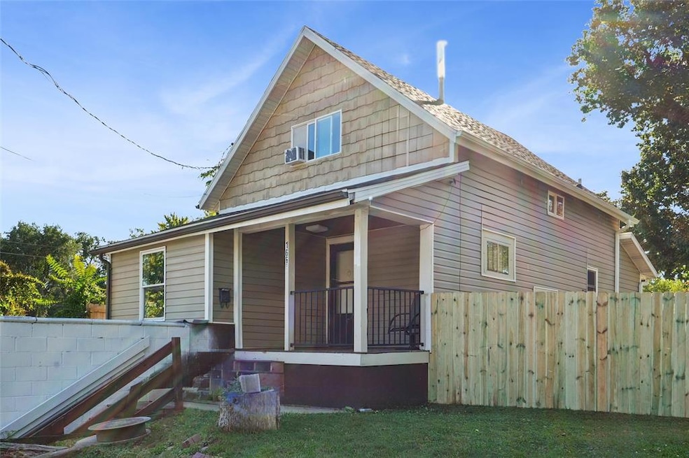 For Sale $220,000 • Co-Listing Agent