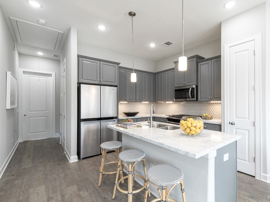 5118 Pine Reach Dr, Houston, TX 77018 - photo 1