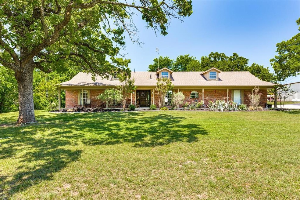 112 Jamar Dr, Weatherford, TX 76088 - photo 1