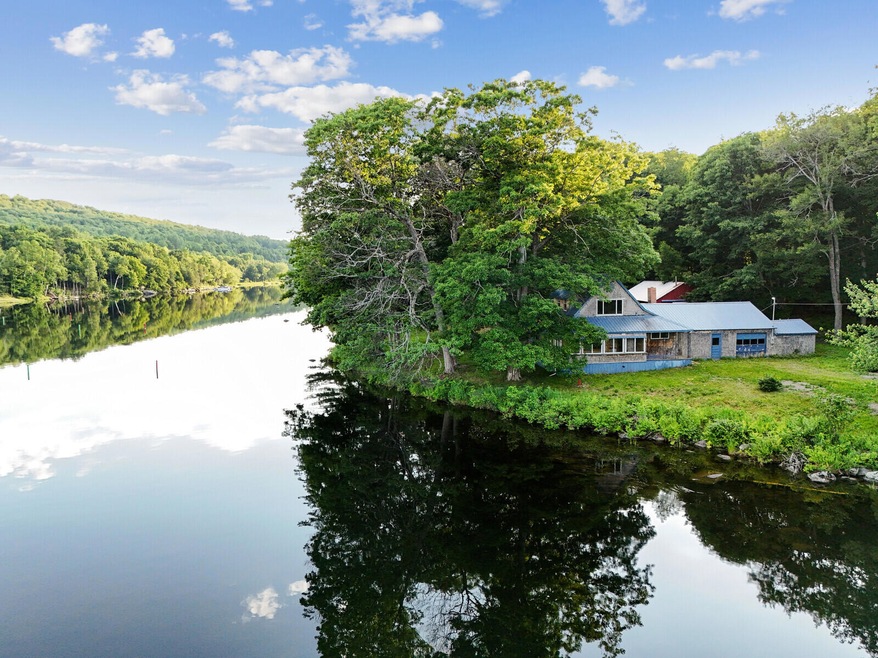 75 Lakeside Drive