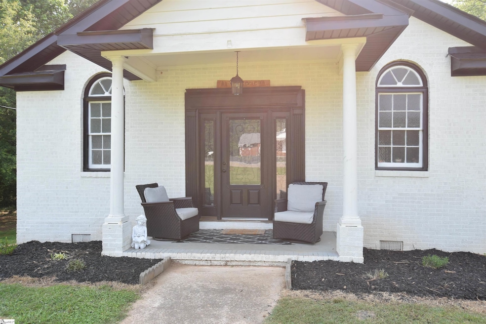 127 Eastview Rd, Pelzer, SC 29669 - photo 1