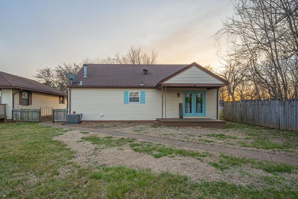 1600 Leitchfield Rd, Owensboro, KY 42303 - photo 1