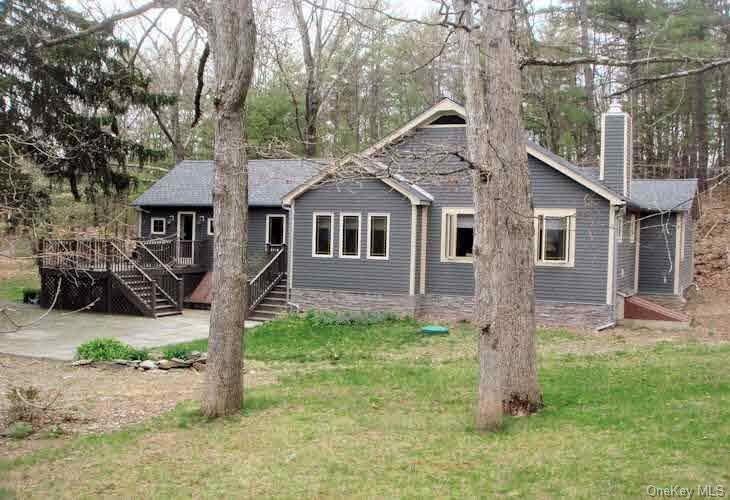 18 E Cedar Ln, Rhinebeck, NY 12572 - photo 1