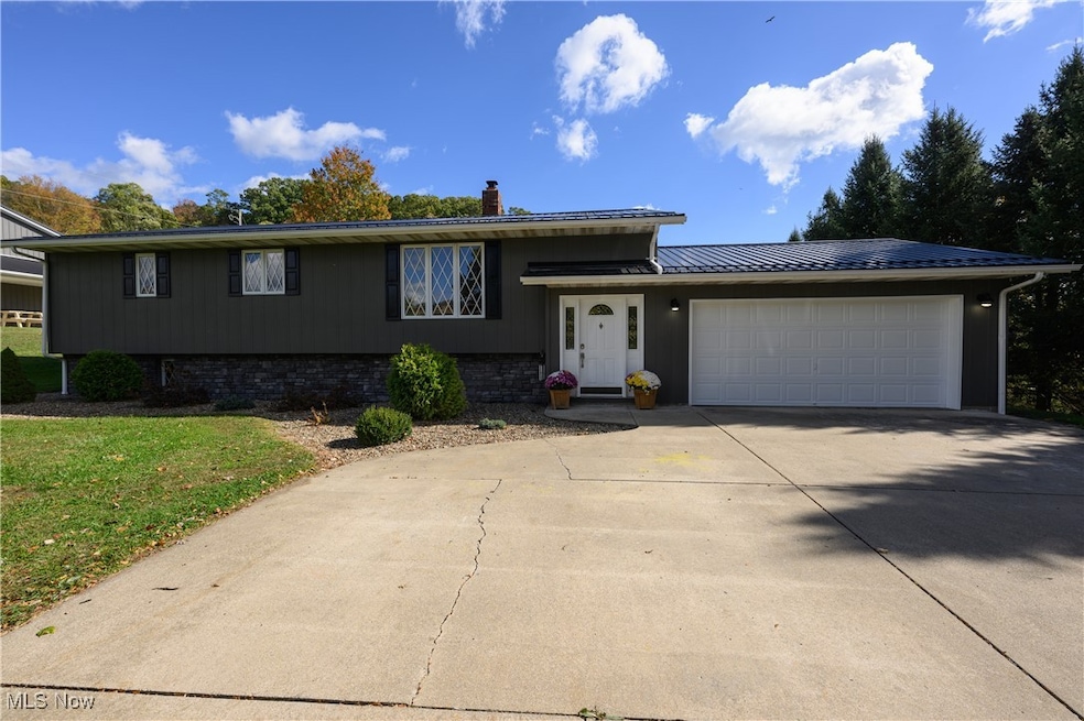 9113 Tschudy Hill Rd SW, Port Washington, OH 43837 - photo 1