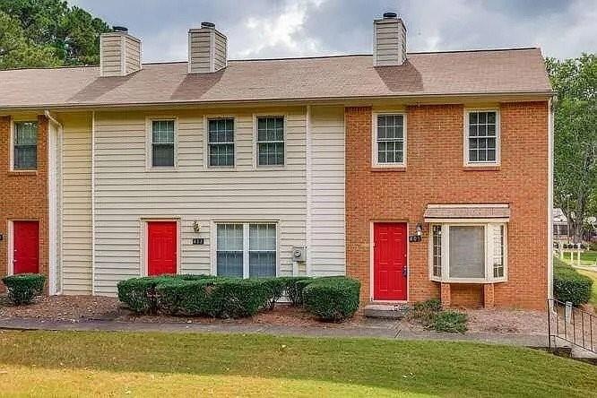 221 Chads Ford Way, Roswell, GA 30076 - photo 1